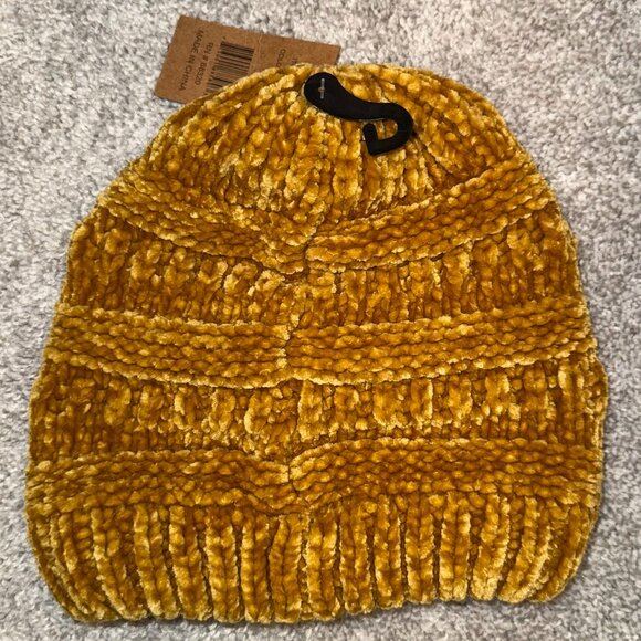 Set of 2 C.C Women's Winter Hats, Trendy Beanie Cap, Army Green, Mustard NWT - Picture 5 of 7